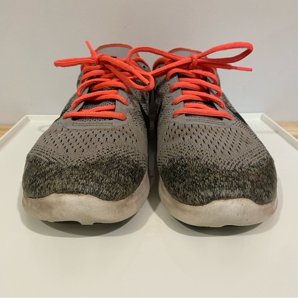 NIKE Free • 6.5 Y • equiv. to 8 women’s - Picture 5 of 14